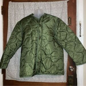 US Military Issue M-65 field jacket liner in OD green Size M Unicor